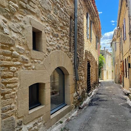 Charmante Maison De Village Collias Buitenkant foto